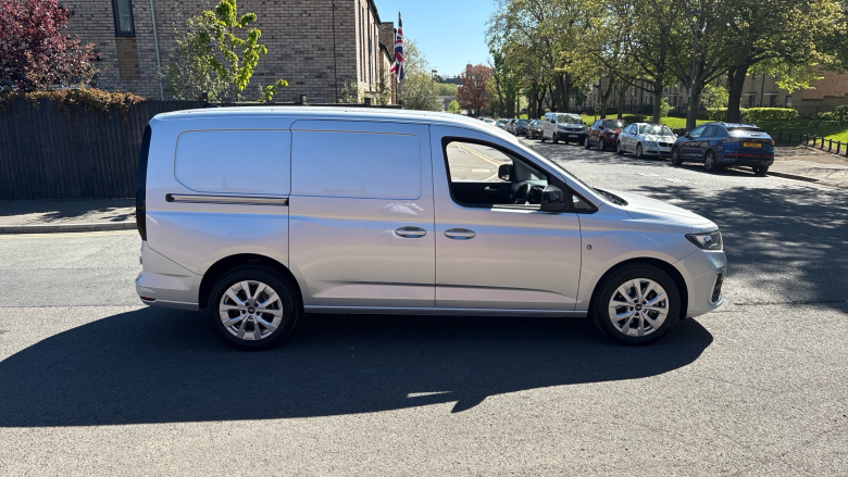 Ford Transit Connect 250 L2 Petrol 1.5 EcoBoost PHEV 150 Limited Van Auto